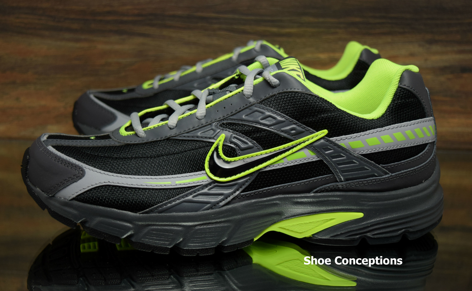 nike initiator green